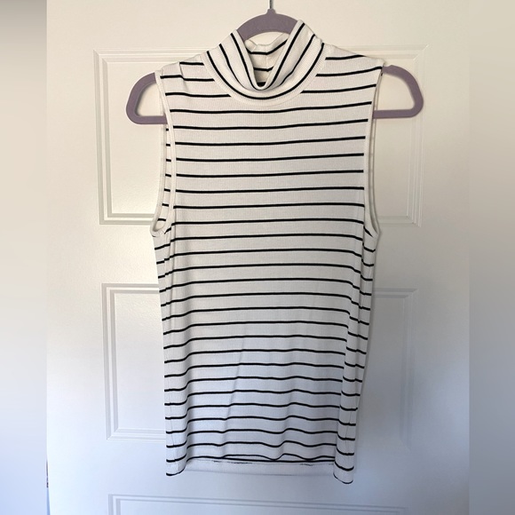 Sanctuary sleeveless mock neck top, never worn, size medium, NWOT. New. - Picture 1 of 2